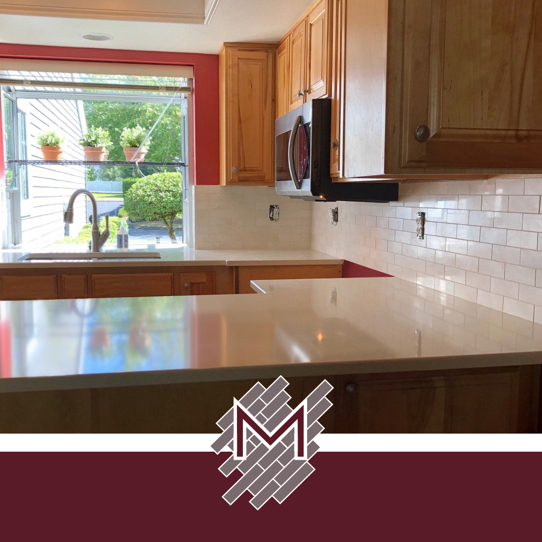 tile backsplash bathroom