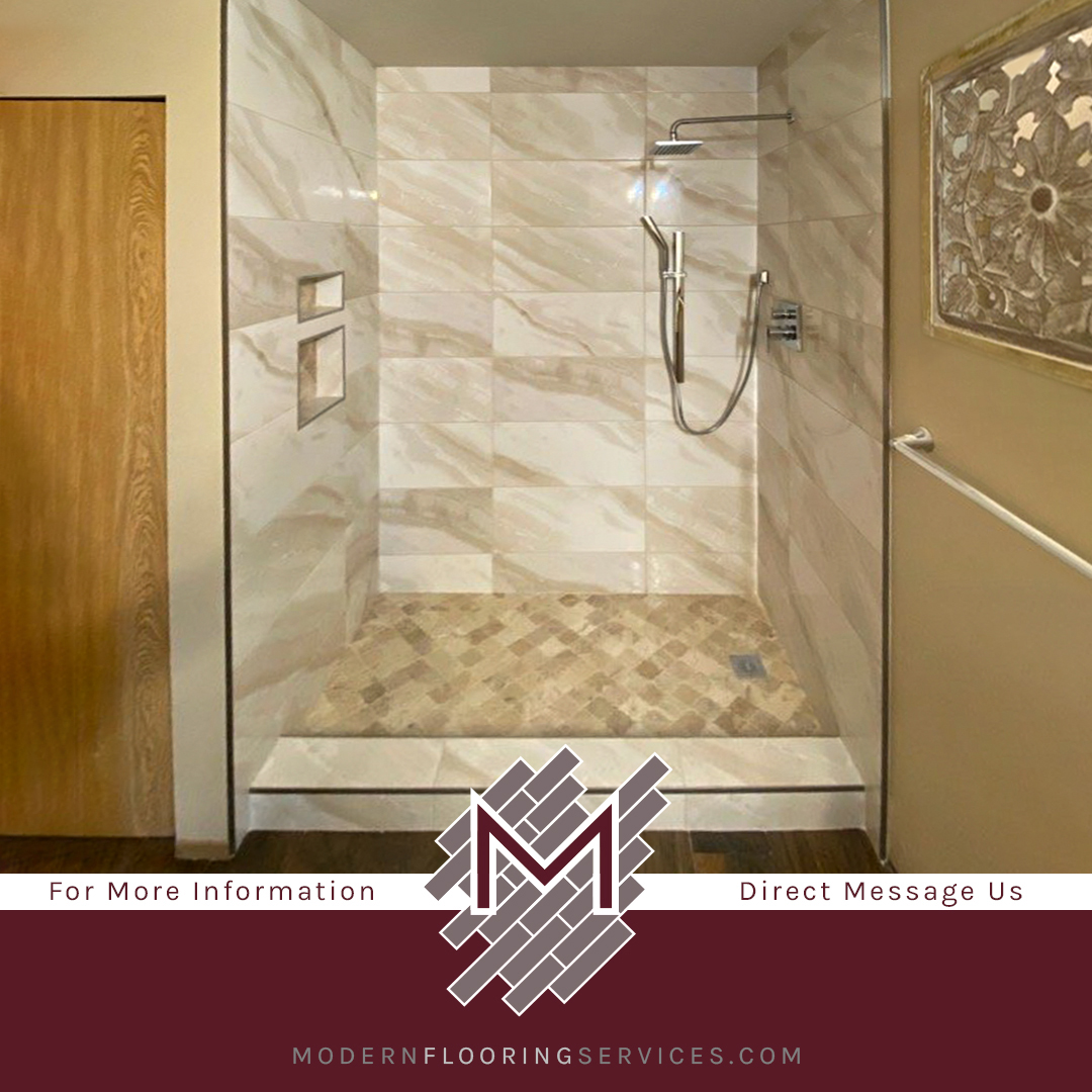 Modern Shower With Split Niche